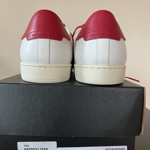 Saint Laurent men’s Court Classic Leather Low-Top Sneakers - Picture 12 of 14